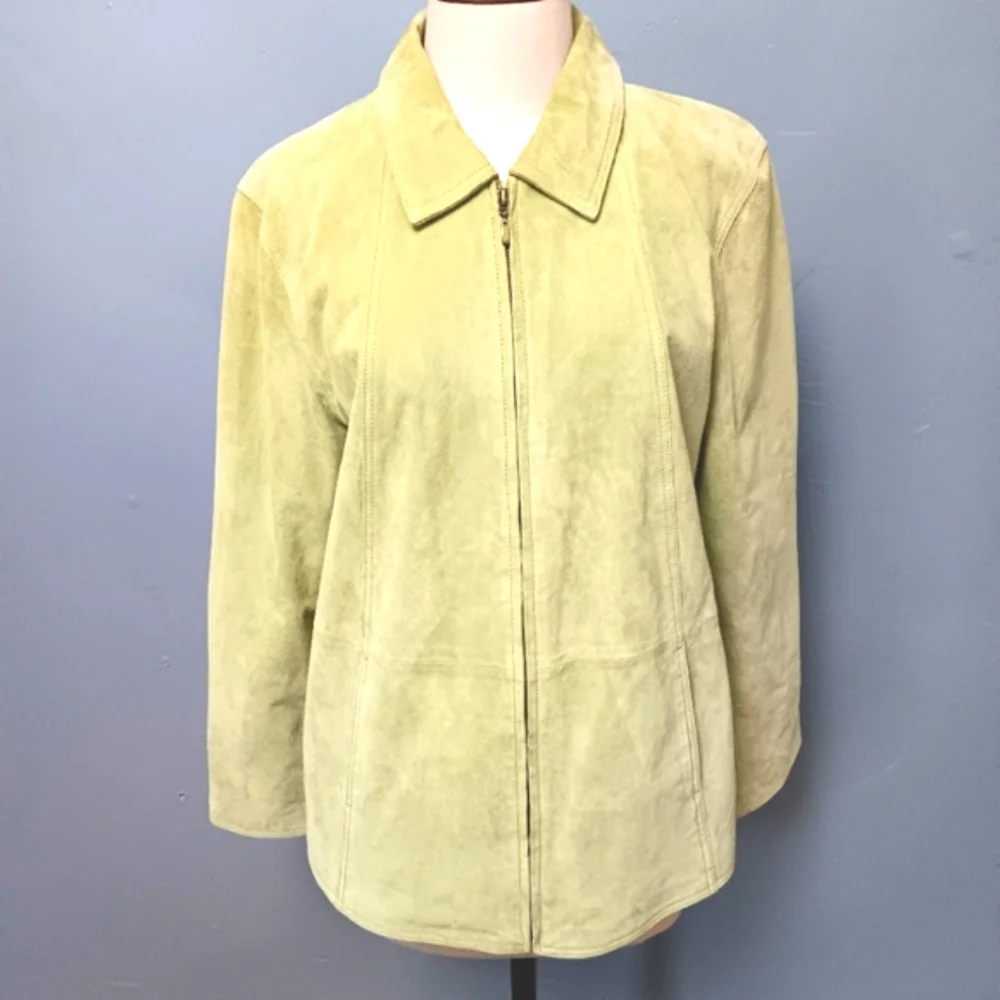 Coldwater Creek oversized gree suede zip up jacket W pockets. Large Petite
